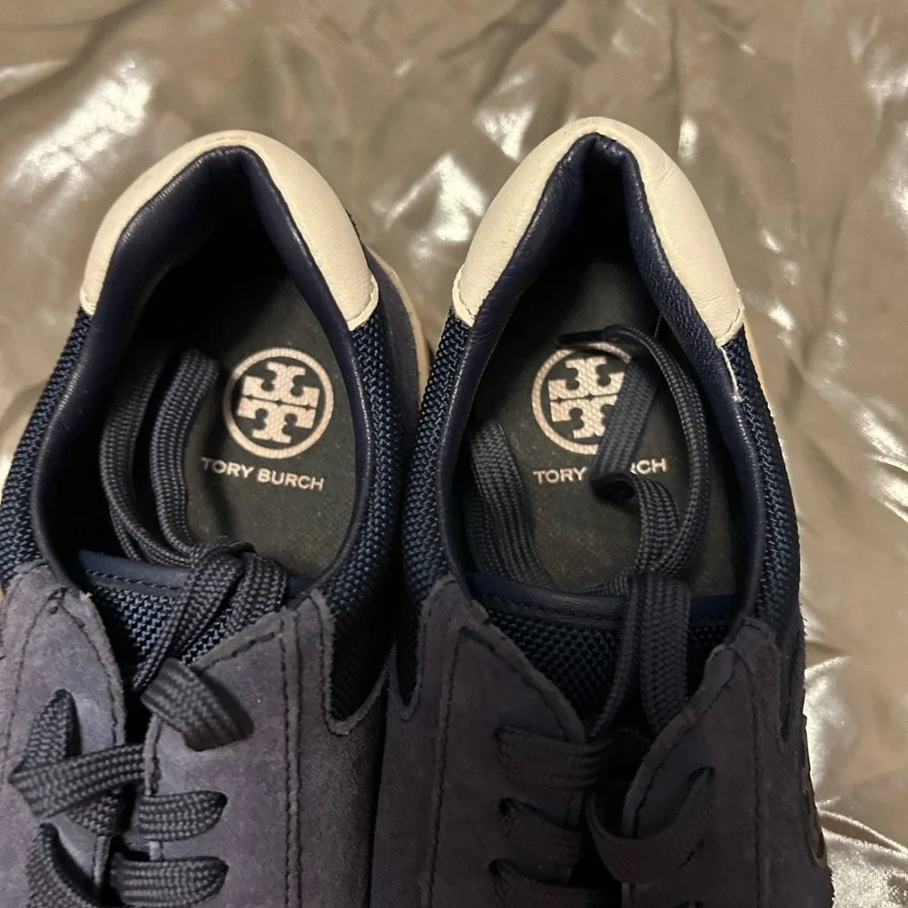 Preowned Tory Burch Navy and Cream Kids Sneakers - Picture 4 of 8